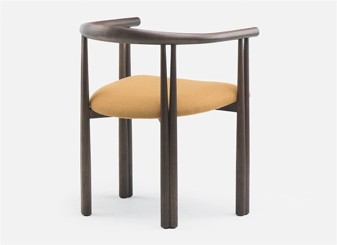 北欧简约实木餐椅现代胡桃木西餐椅