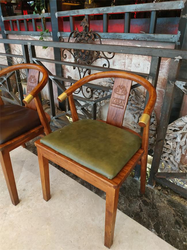 楼兰新疆主题餐厅椅子